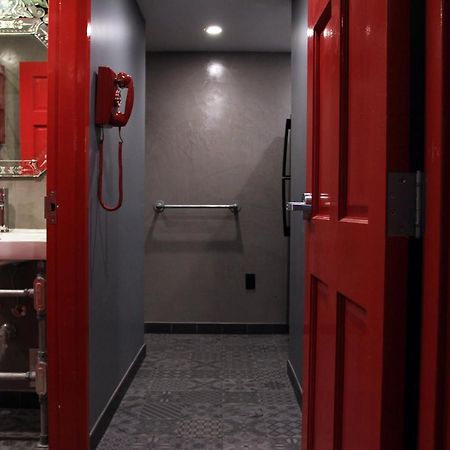 Crates At The Gaythering - Men Only Miami Beach Extérieur photo